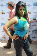 Shraddha Sharma at Zoom Holi celebrations in Mumbai on 8th March 2012 (232).JPG